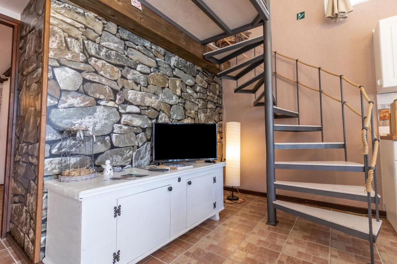 Apartments Vintage Banjol Екстер'єр фото