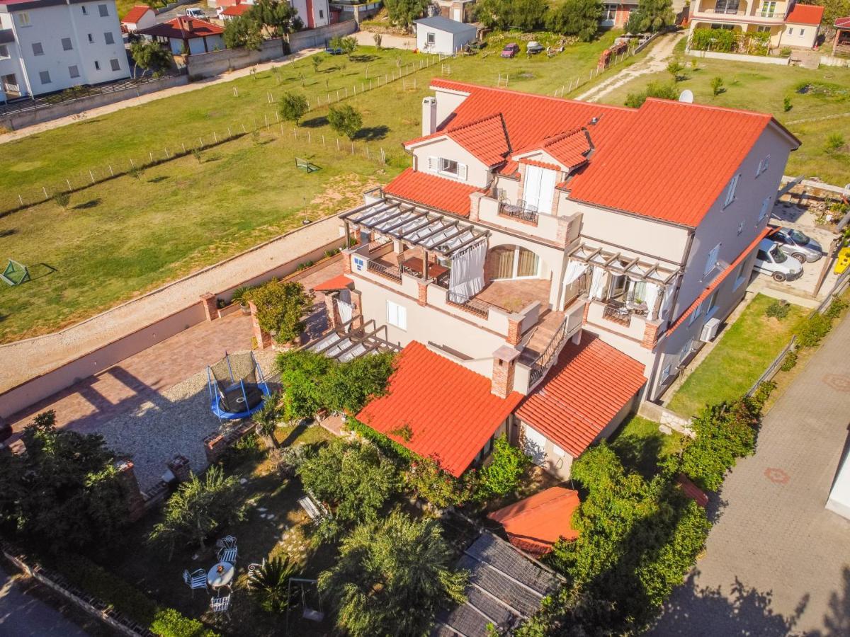Apartments Vintage Banjol Екстер'єр фото